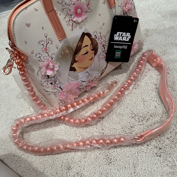 Loungefly Princess Leia Cherry Blossoms 2022 Galactic Convention Exclusive - Picture 8 of 11